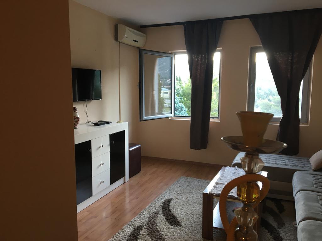 Mell Apartments Mostar Esterno foto