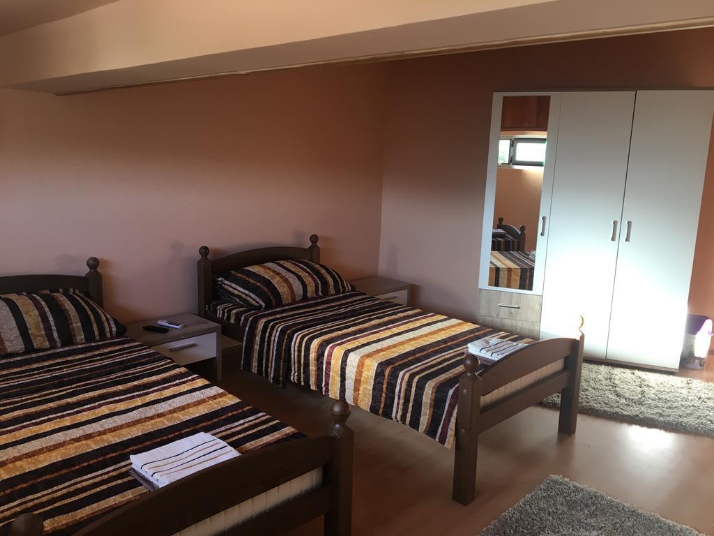 Mell Apartments Mostar Esterno foto