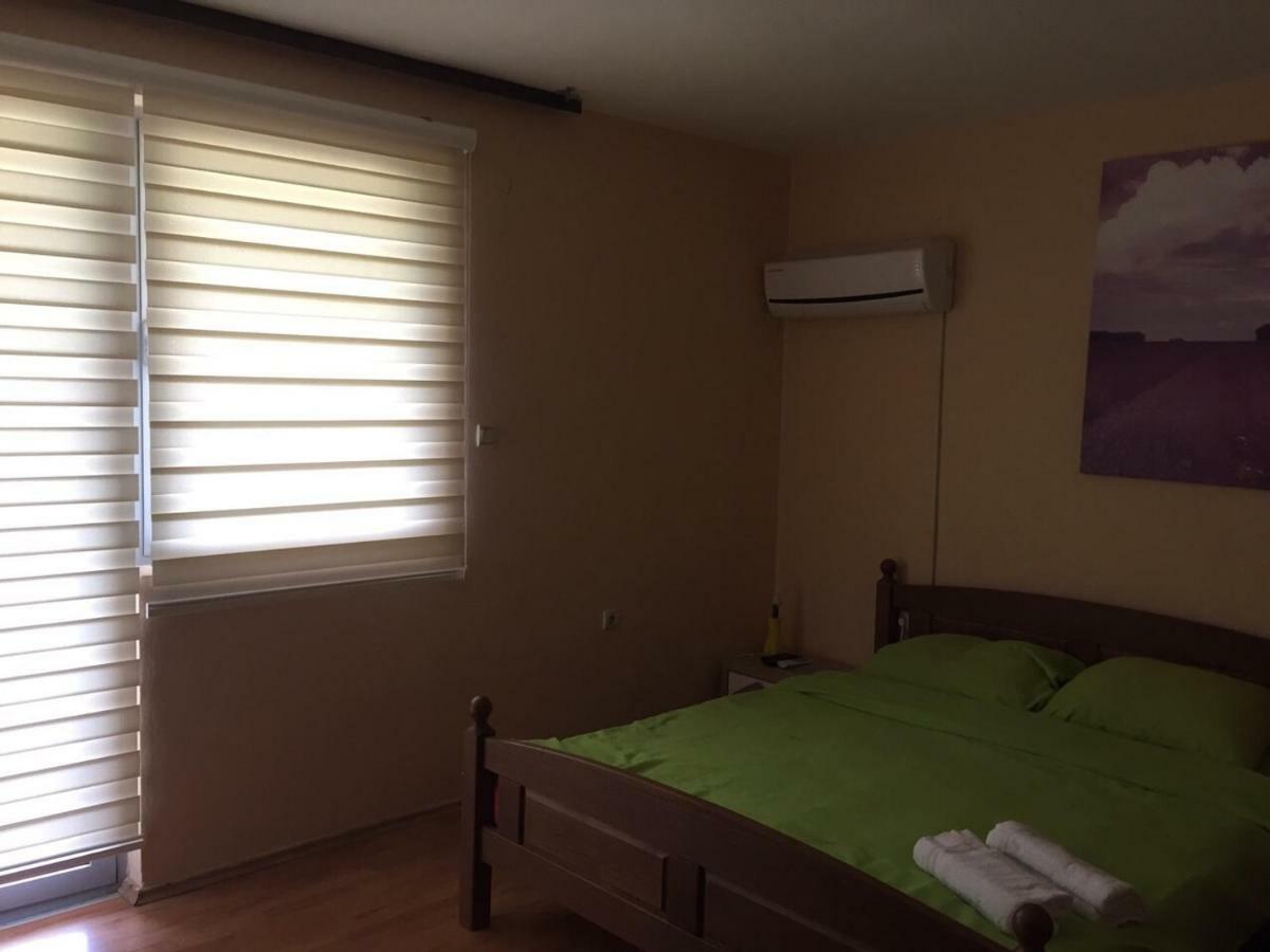 Mell Apartments Mostar Esterno foto